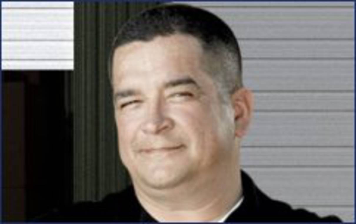 'Storage Wars' star Dave Hester sues show and claims it is fake