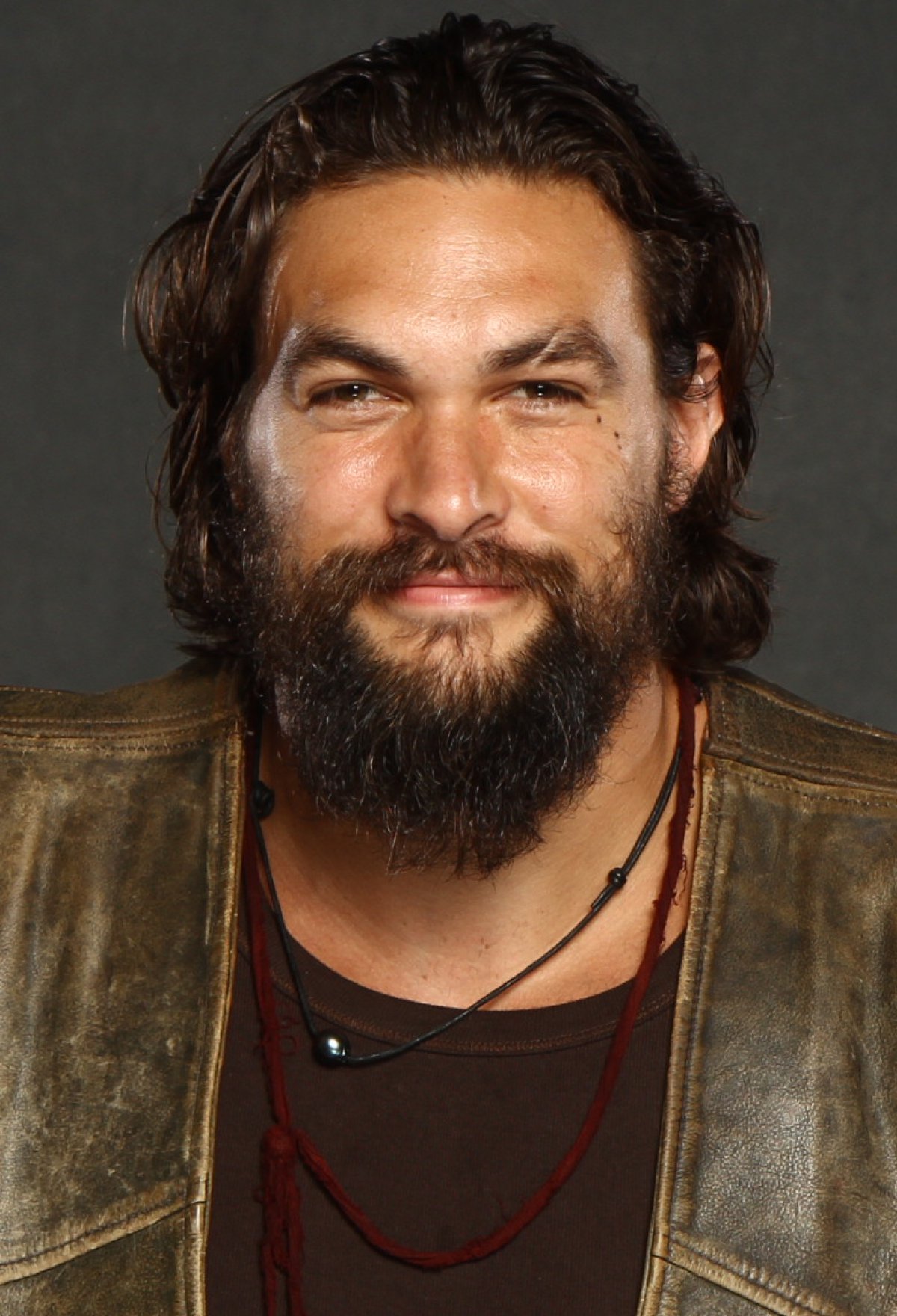 Jason Momoa plays 18th century outlaw in trailer for Netflix's new 'Frontier' series ...