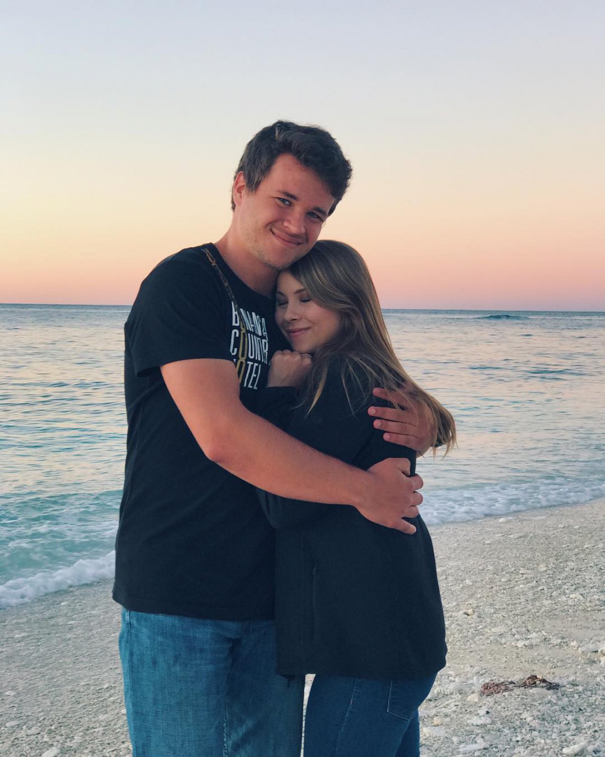 bindi-irwin-s-boyfriend-pays-tribute-to-star-on-19th-birthday-reality