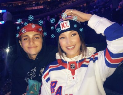 Gigi Hadid Attends Hockey Game With Her Sister Bella Hadid