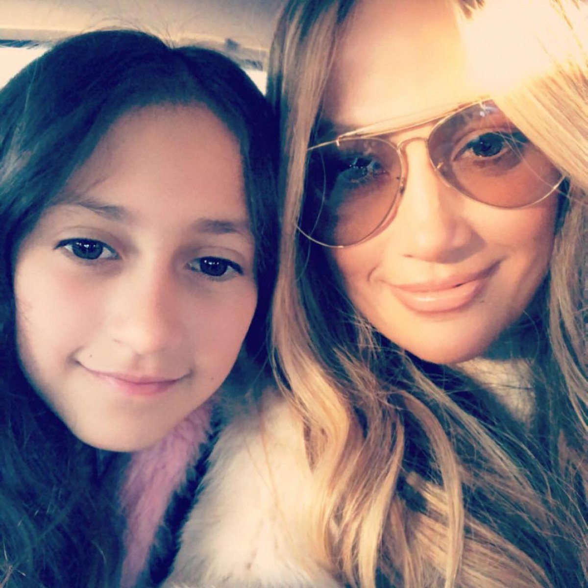 Jennifer Lopez smiles in new photo with daughter Emme - Reality TV World
