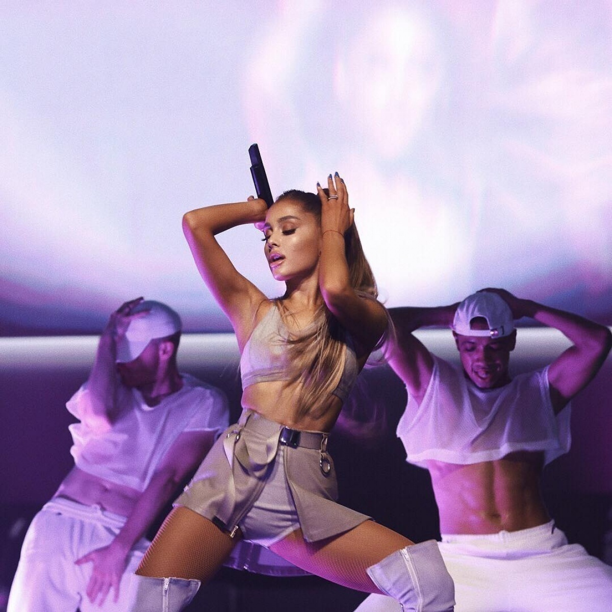 Ariana Grandes Thank U Next Debuts At No 1 On Billboard