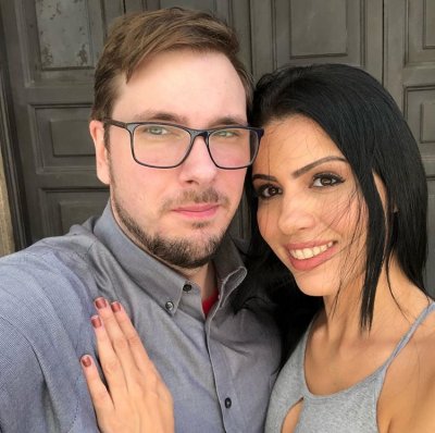 Housewife Larissa - 90 Day Fiance' couple Colt Johnson and Larissa Christina Dos ...