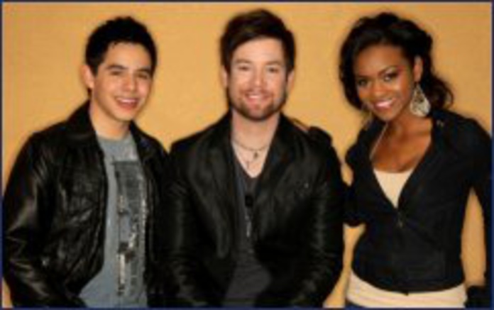 American Idol S Top 3 Seventh Season Finalists Take To The Stage