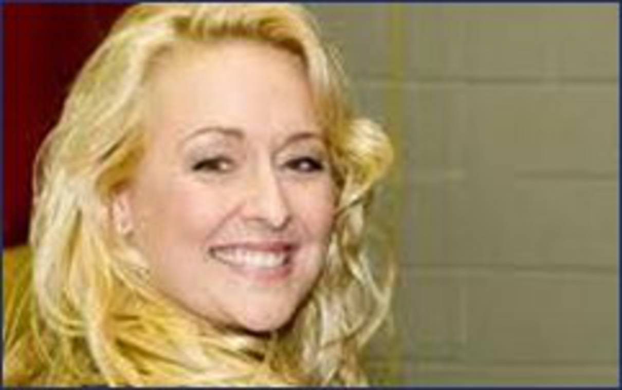 Mindy McCready funeral and memorial plans scheduled.