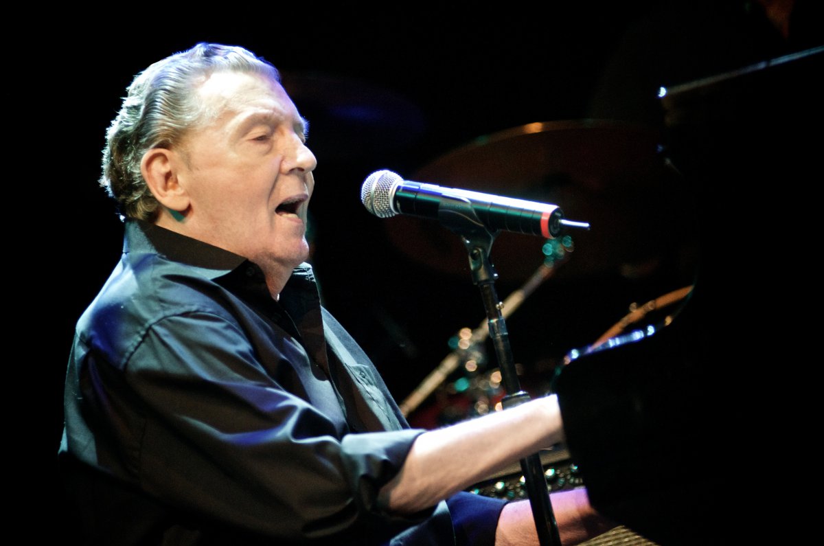 Jerry Lee Lewis, early rock 'n' roll star, dies at 87 - Vimarsana News