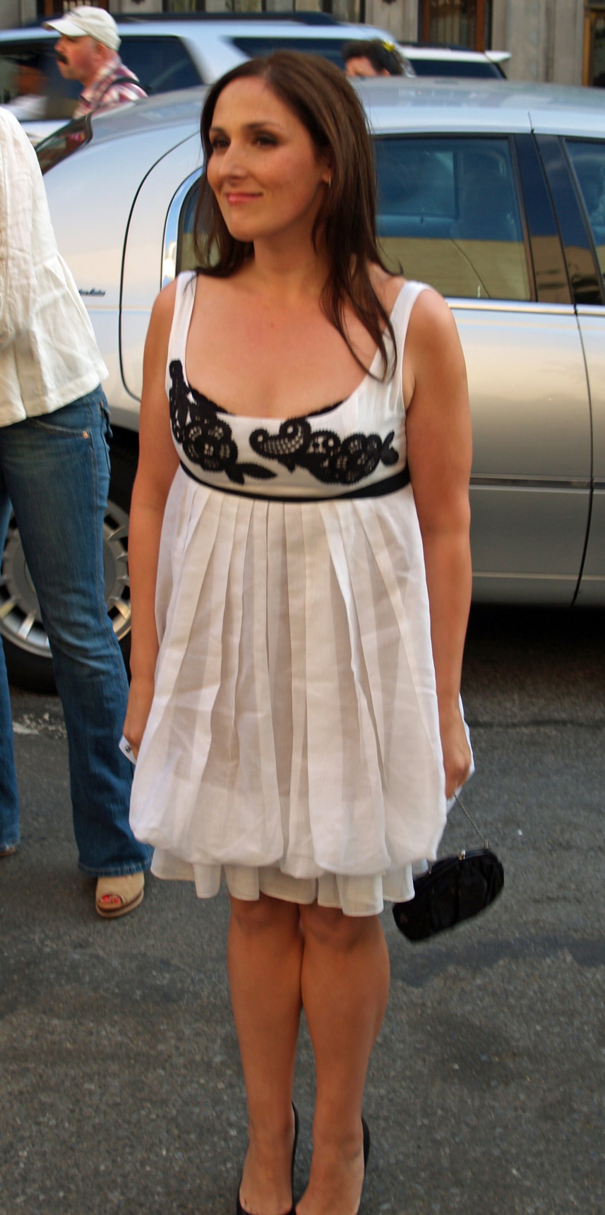 Ricki Lake returning to daytime TV with 'Ricki Lake' show in 2012